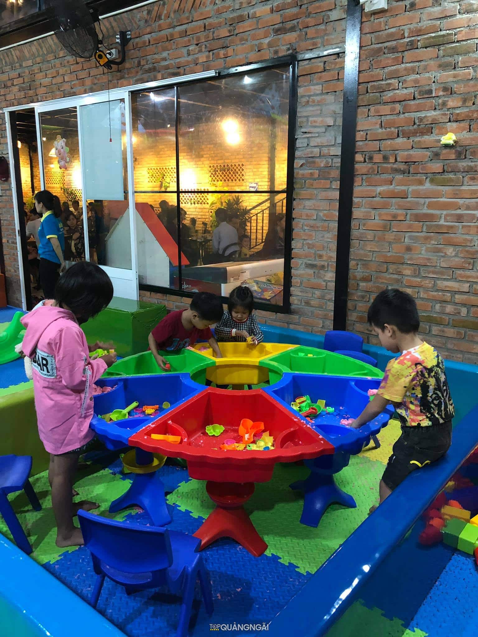 Top 8 khu vui chơi trẻ em ở Quảng Ngãi giúp bé vừa chơi vừa học