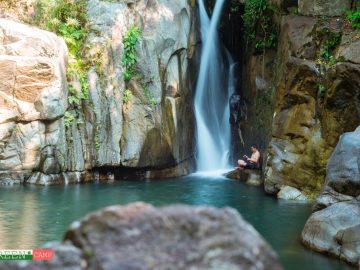 Vẻ đẹp hùng vĩ của thác Lũng Ồ – Quảng Ngãi vào ngày hè