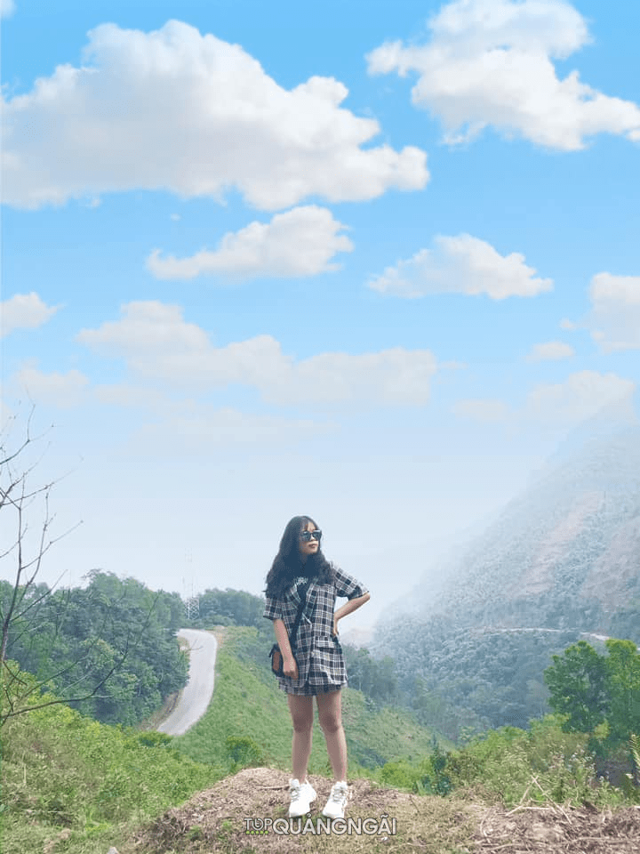 Khám phá đèo Long Môn - Minh Long - Quảng Ngãi với vẻ đẹp kỳ vĩ